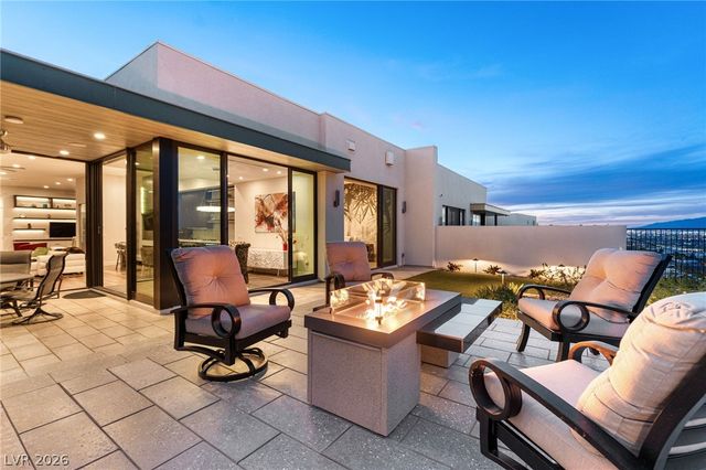 662 Falcon Summit Court, Henderson, NV 89012