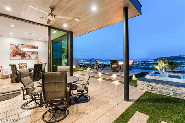 662 Falcon Summit Court, Henderson, NV 89012