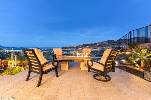 662 Falcon Summit Court, Henderson, NV 89012