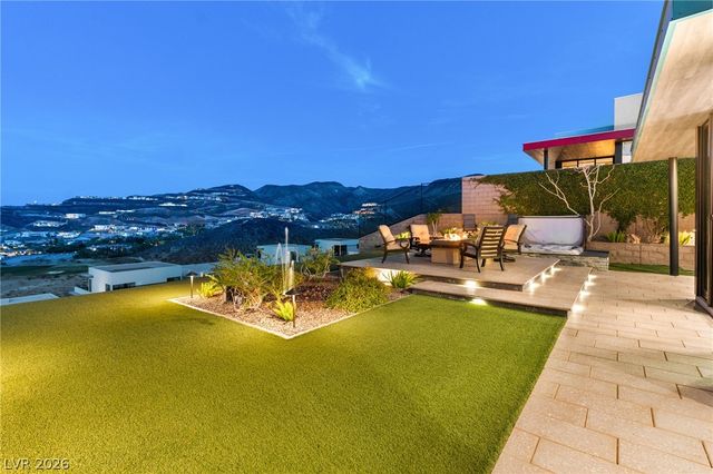 662 Falcon Summit Court, Henderson, NV 89012