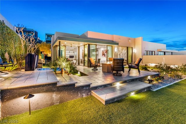 662 Falcon Summit Court, Henderson, NV 89012