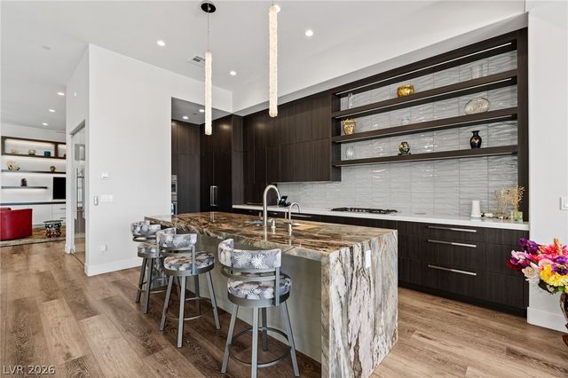 662 Falcon Summit Court, Henderson, NV 89012