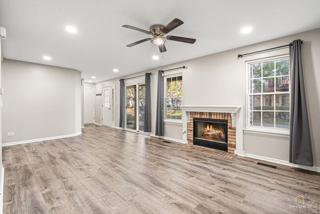 1028 Rockport Drive, Carol Stream, IL 60188