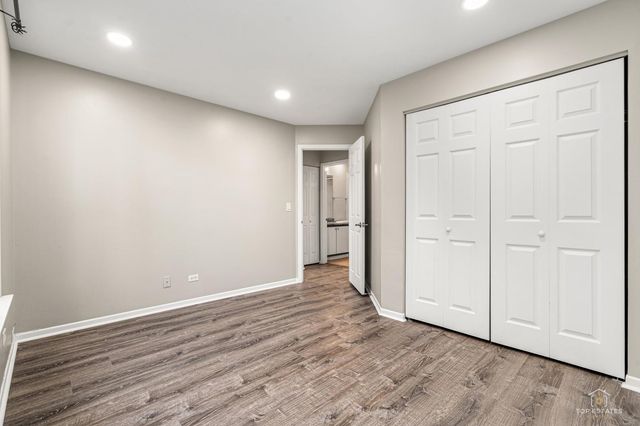 1028 Rockport Drive, Carol Stream, IL 60188