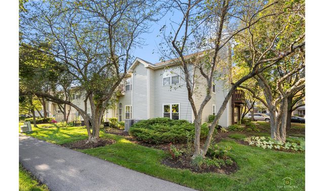 1028 Rockport Drive, Carol Stream, IL 60188
