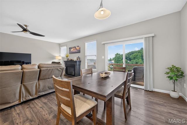 248 Thorn Brook Drive, O'fallon, MO 63366