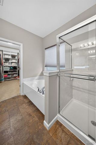248 Thorn Brook Drive, O'fallon, MO 63366