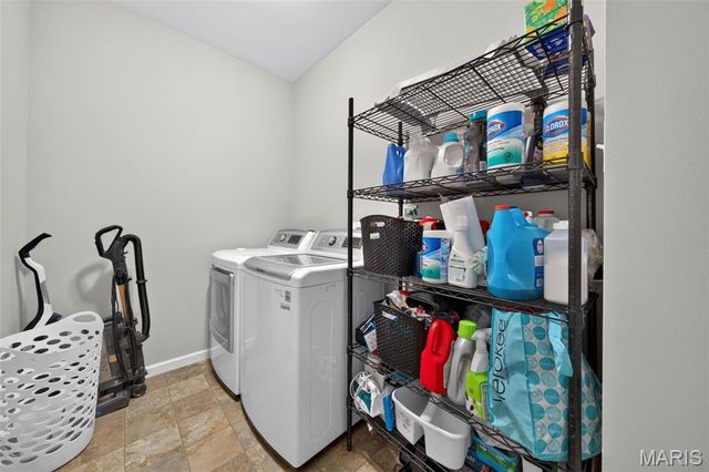 248 Thorn Brook Drive, O'fallon, MO 63366