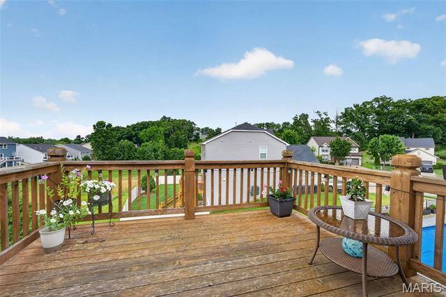 248 Thorn Brook Drive, O'fallon, MO 63366