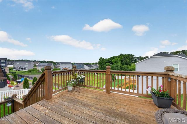 248 Thorn Brook Drive, O'fallon, MO 63366