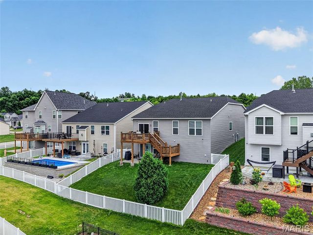 248 Thorn Brook Drive, O'fallon, MO 63366