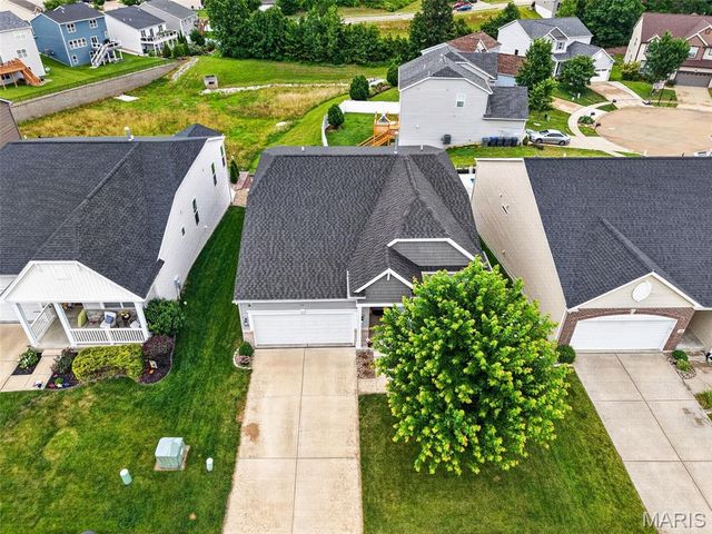 248 Thorn Brook Drive, O'fallon, MO 63366