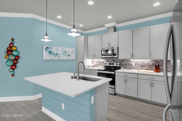 233 Coral Reef Way, Daytona Beach, FL 32124