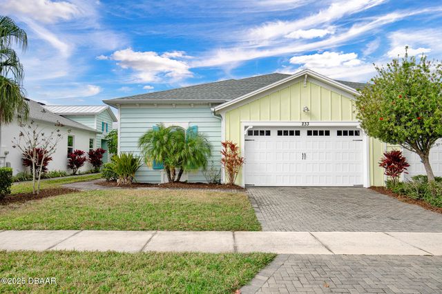 233 Coral Reef Way, Daytona Beach, FL 32124