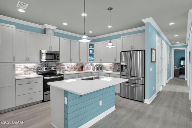 233 Coral Reef Way, Daytona Beach, FL 32124