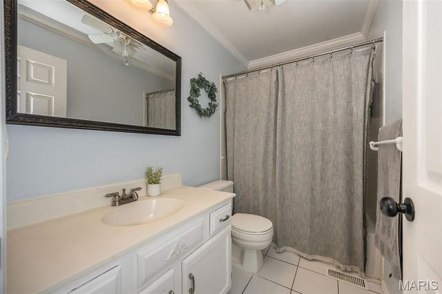 2375 Westclub Terrace Court, Wildwood, MO 63011