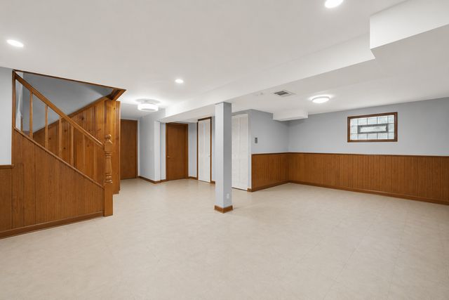 6452 S Knox Avenue, Chicago, IL 60629