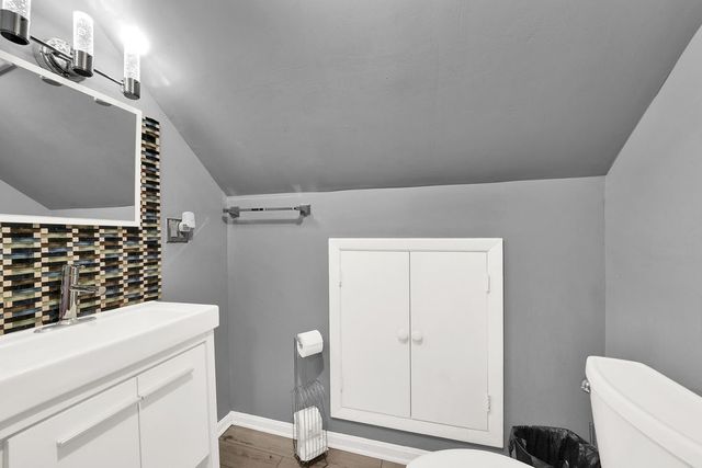 6452 S Knox Avenue, Chicago, IL 60629