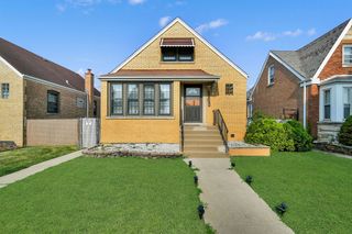 6452 S Knox Avenue, Chicago, IL 60629