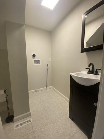 29 Fairview St 1, Dedham, MA 02026