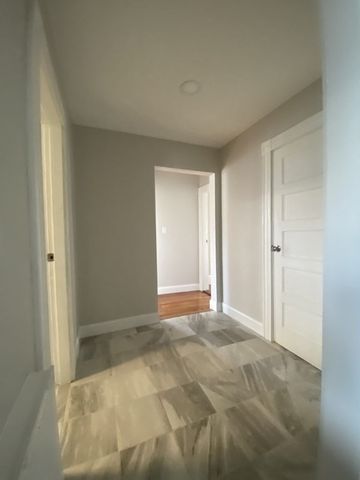 29 Fairview St 1, Dedham, MA 02026