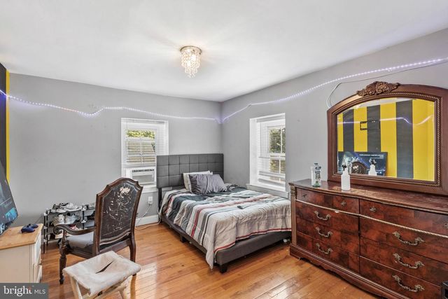 242 E CHURCH RD, Elkins Park, PA 19027