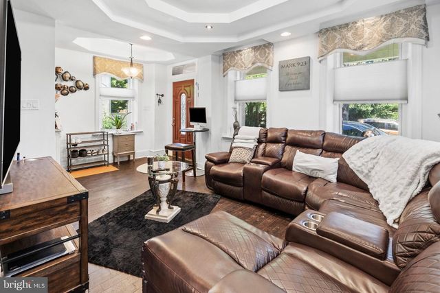 242 E CHURCH RD, Elkins Park, PA 19027