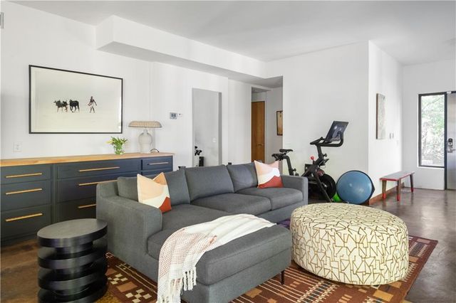 515 Claire NE Drive, Atlanta, GA 30307