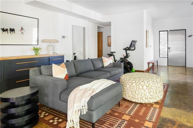 515 Claire NE Drive, Atlanta, GA 30307