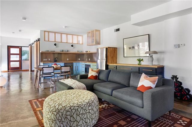 515 Claire NE Drive, Atlanta, GA 30307