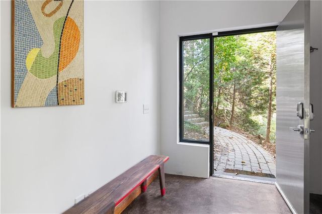 515 Claire NE Drive, Atlanta, GA 30307