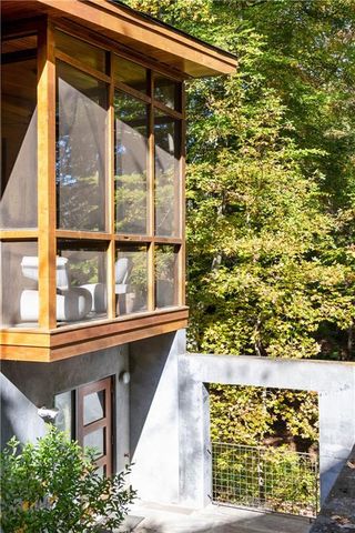 515 Claire NE Drive, Atlanta, GA 30307