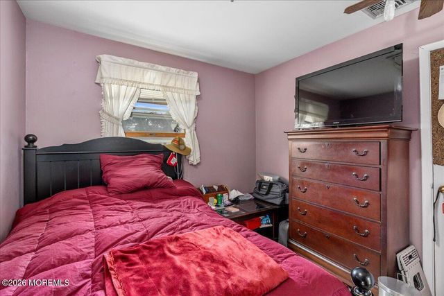 910 Interlaken Avenue, Ocean Twp, NJ 07712