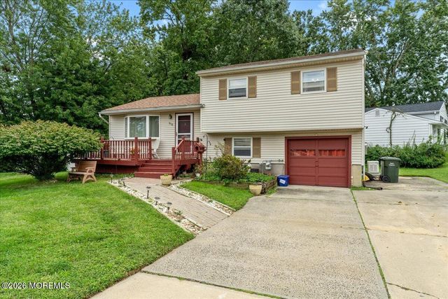 910 Interlaken Avenue, Ocean Twp, NJ 07712