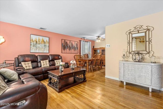910 Interlaken Avenue, Ocean Twp, NJ 07712