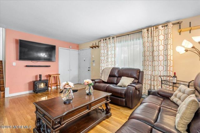 910 Interlaken Avenue, Ocean Twp, NJ 07712