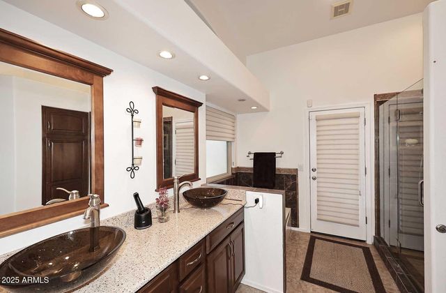 4506 E LONE CACTUS Drive, Phoenix, AZ 85050