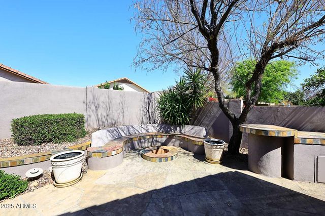 4506 E LONE CACTUS Drive, Phoenix, AZ 85050