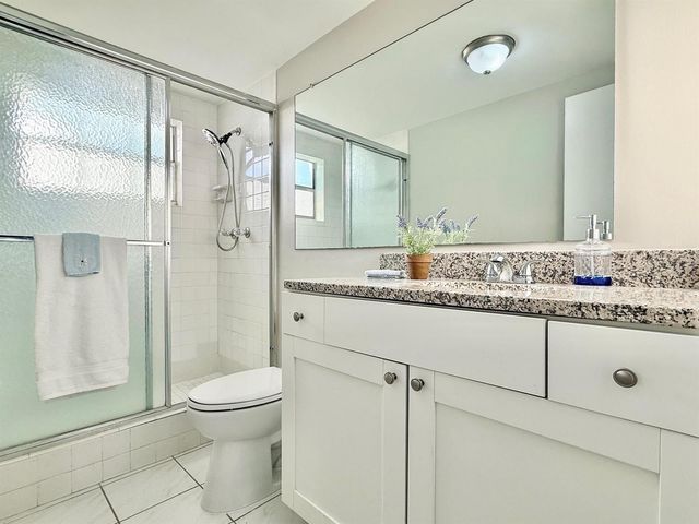 4401 NW 41st Street 104, Lauderdale Lakes, FL 33319