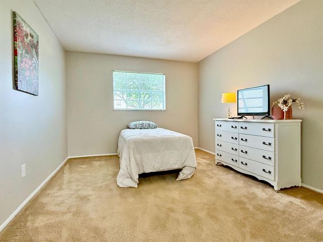 4401 NW 41st Street 104, Lauderdale Lakes, FL 33319