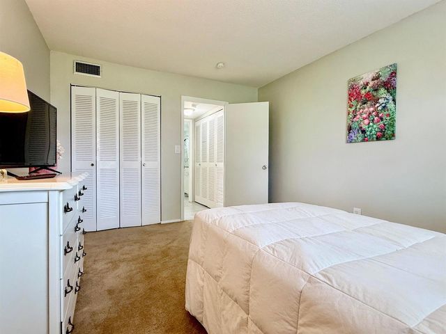 4401 NW 41st Street 104, Lauderdale Lakes, FL 33319