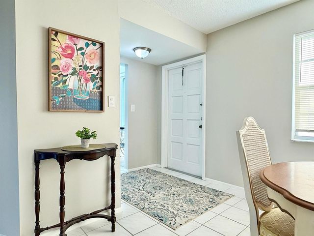 4401 NW 41st Street 104, Lauderdale Lakes, FL 33319