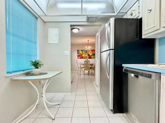 4401 NW 41st Street 104, Lauderdale Lakes, FL 33319