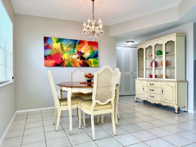 4401 NW 41st Street 104, Lauderdale Lakes, FL 33319