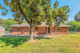 406 S Claremont Ave, Sherwood, AR 72120