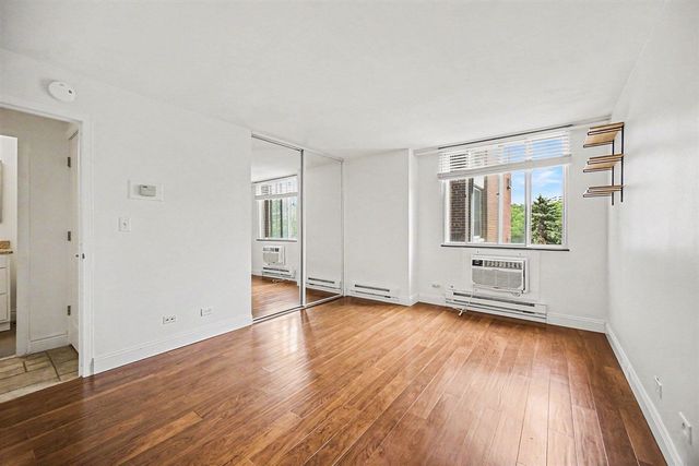 1050 Wall 3B, Ann Arbor, MI 48105