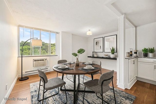 1050 Wall 3B, Ann Arbor, MI 48105