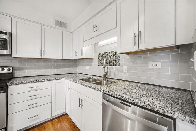 1050 Wall 3B, Ann Arbor, MI 48105