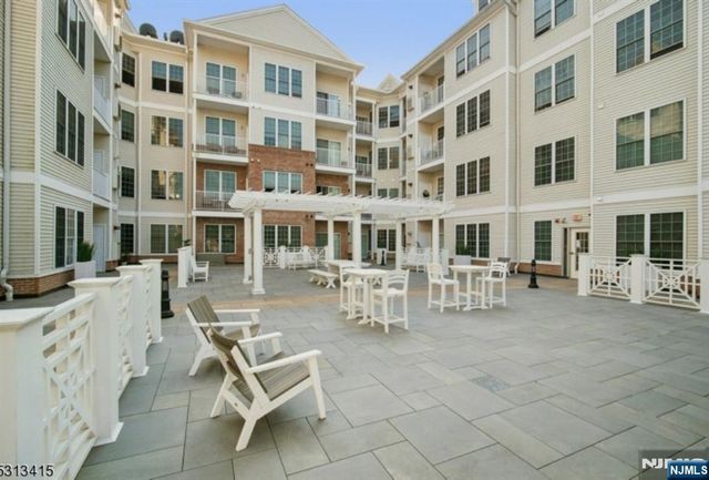 6409 Brookhaven Court, Riverdale Borough, NJ 07457