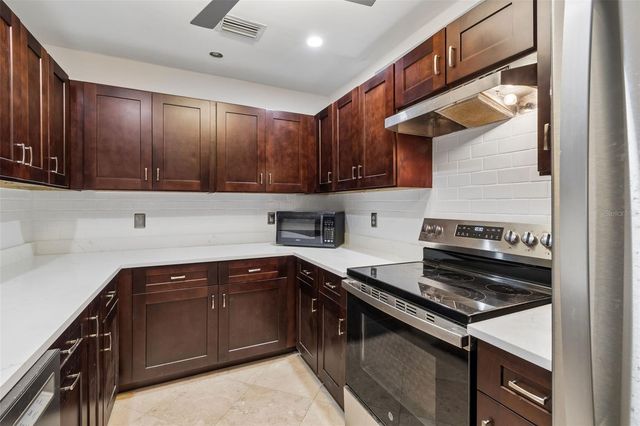 4420 W SAN CARLOS STREET, Tampa, FL 33629